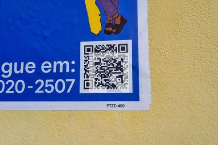 Casa à venda com 136m², 3 quartos e 1 vaga Casa à venda com 136m², 3 quartos e 1 vagaFachada