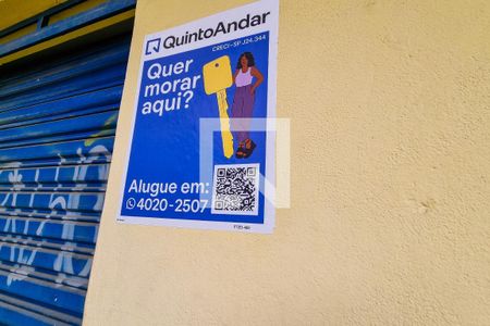 Casa à venda com 136m², 3 quartos e 1 vaga Casa à venda com 136m², 3 quartos e 1 vagaFachada