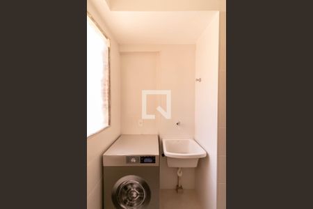 Apartamento à venda com 125m², 2 quartos e 3 vagas Apartamento à venda com 125m², 2 quartos e 3 vagasCozinha e Área de Serviço
