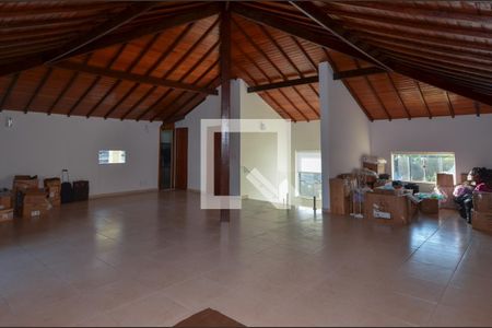 Casa de condomínio à venda com 360m², 4 quartos e 3 vagasSótão