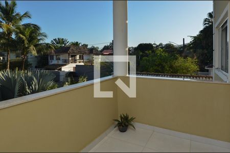 Casa de condomínio à venda com 360m², 4 quartos e 3 vagassuíte 2 - varanda