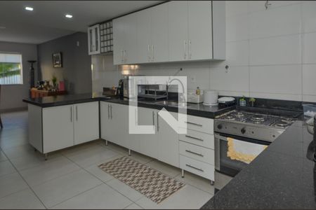 Casa de condomínio à venda com 360m², 4 quartos e 3 vagasCozinha