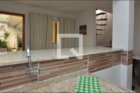 Casa de condomínio à venda com 360m², 4 quartos e 3 vagasCozinha (Edícula)