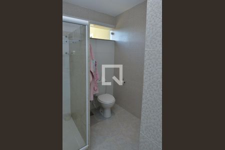 Casa de condomínio à venda com 360m², 4 quartos e 3 vagasBanheiro da Suíte 2