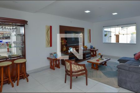 Sala de casa de condomínio à venda com 4 quartos, 360m² em Vargem Grande, Rio de Janeiro