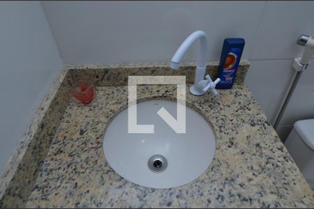 Casa de condomínio à venda com 360m², 4 quartos e 3 vagasBanheiro 1