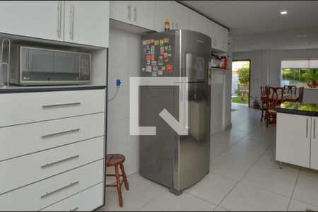 Casa de condomínio à venda com 360m², 4 quartos e 3 vagasCozinha