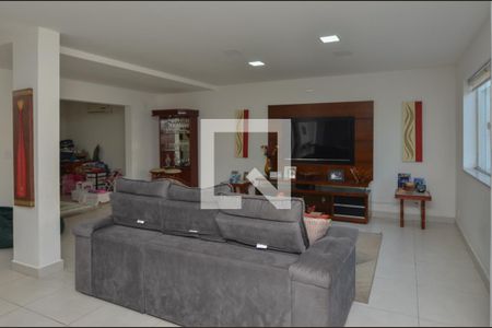 Sala de casa de condomínio à venda com 4 quartos, 360m² em Vargem Grande, Rio de Janeiro