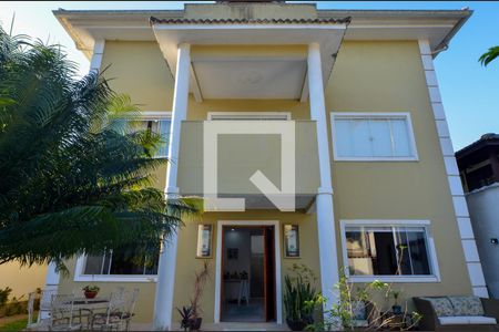 Casa de condomínio à venda com 360m², 4 quartos e 3 vagasÁrea externa - varanda