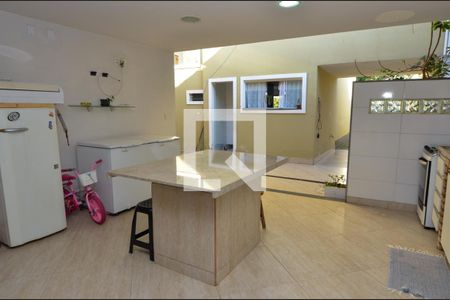 Casa de condomínio à venda com 360m², 4 quartos e 3 vagasÁrea gourmet