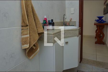 Casa de condomínio à venda com 360m², 4 quartos e 3 vagasLavabo