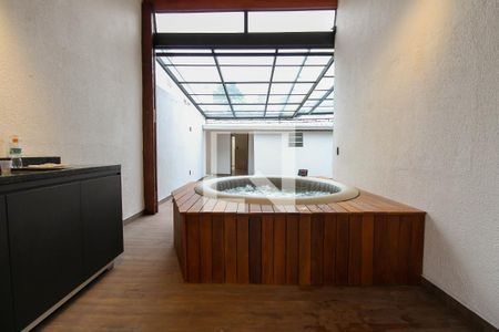 Casa à venda com 135m², 4 quartos e 1 vagaSpa