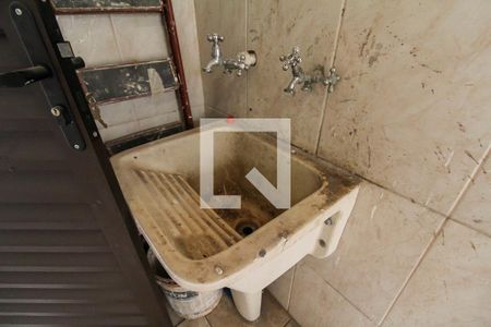 Casa à venda com 135m², 4 quartos e 1 vagaÁrea de Serviço