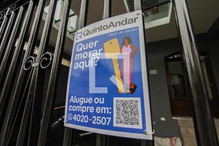 Casa à venda com 135m², 4 quartos e 1 vagaFachada