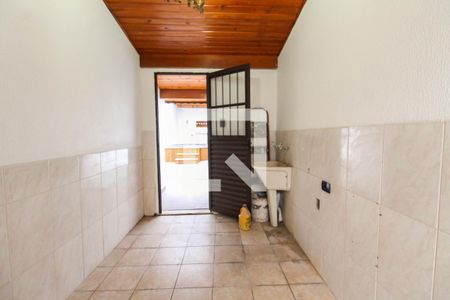 Casa à venda com 135m², 4 quartos e 1 vagaÁrea de Serviço