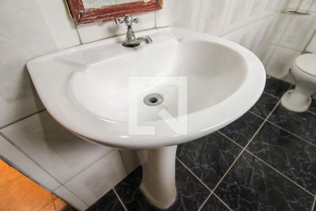 Casa à venda com 135m², 4 quartos e 1 vagaBanheiro da Suíte 2