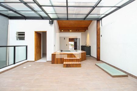 Casa à venda com 135m², 4 quartos e 1 vagaSpa