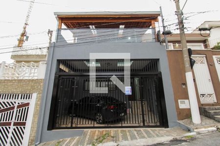 Casa à venda com 135m², 4 quartos e 1 vagaFachada