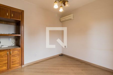 Apartamento à venda com 180m², 3 quartos e 2 vagas Apartamento à venda com 180m², 3 quartos e 2 vagasDormitório 3