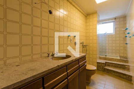 Apartamento à venda com 180m², 3 quartos e 2 vagas Apartamento à venda com 180m², 3 quartos e 2 vagasBanheiro Social