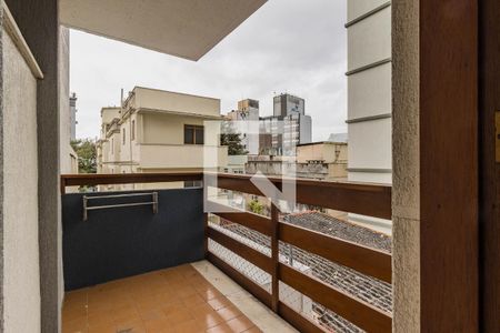 Apartamento à venda com 180m², 3 quartos e 2 vagas Apartamento à venda com 180m², 3 quartos e 2 vagasSacada