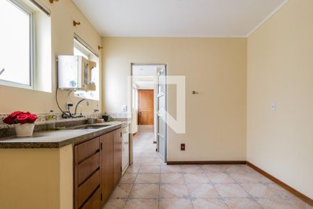 Apartamento à venda com 180m², 3 quartos e 2 vagas Apartamento à venda com 180m², 3 quartos e 2 vagasCozinha