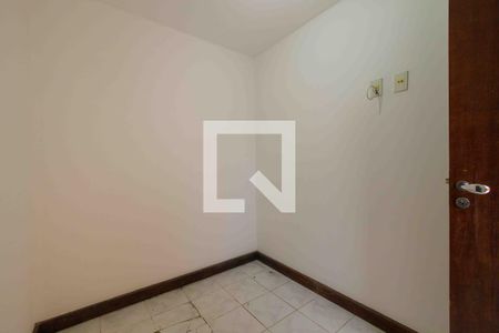 Casa de condomínio à venda com 280m², 4 quartos e 2 vagasQuarto de Serviço