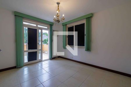 Casa de condomínio à venda com 280m², 4 quartos e 2 vagasSuíte 3