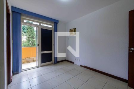 Casa de condomínio à venda com 280m², 4 quartos e 2 vagasSuíte 4