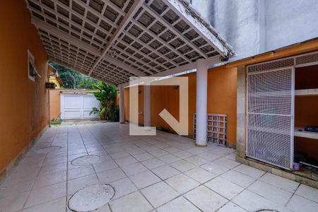 Quintal de casa de condomínio à venda com 4 quartos, 280m² em Vargem Grande, Rio de Janeiro