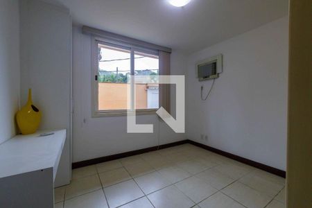 Casa de condomínio à venda com 280m², 4 quartos e 2 vagasSuíte 1