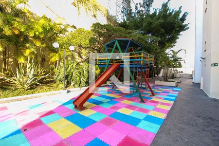 Apartamento à venda com 54m², 2 quartos e 2 vagas Apartamento à venda com 54m², 2 quartos e 2 vagasPlayground