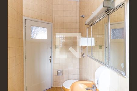 Casa para alugar com 118m², 2 quartos e 2 vagas Casa para alugar com 118m², 2 quartos e 2 vagasBanheiro
