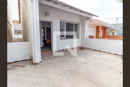 Casa para alugar com 118m², 2 quartos e 2 vagas Casa para alugar com 118m², 2 quartos e 2 vagasVaranda do quarto 2
