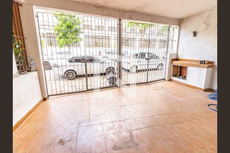 Casa para alugar com 118m², 2 quartos e 2 vagas Casa para alugar com 118m², 2 quartos e 2 vagasGaragem