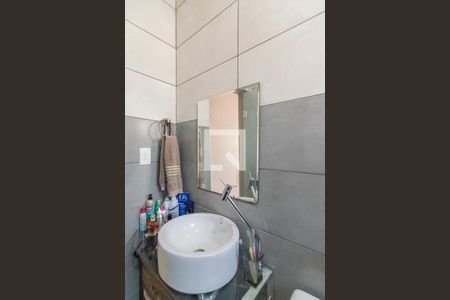 Casa à venda com 170m², 3 quartos e 5 vagasBanheiro do Quarto 1 