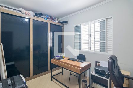 Casa à venda com 170m², 3 quartos e 5 vagasQuarto 2