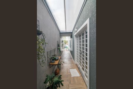 Casa à venda com 170m², 3 quartos e 5 vagasCorredor