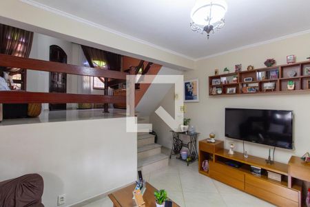 sala de casa para alugar com 3 quartos, 500m² em Vila Silvia, São Paulo