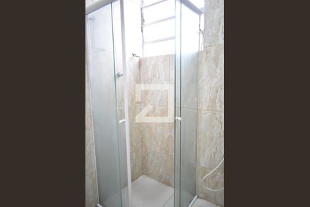 Casa de condomínio para alugar com 120m², 2 quartos e 4 vagasBanheiro