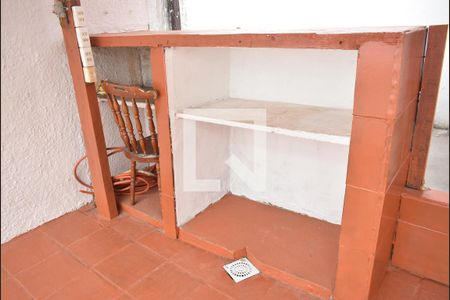 Casa de condomínio para alugar com 120m², 2 quartos e 4 vagasArmário de Alvenaria