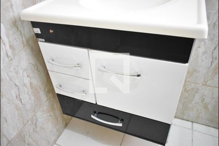 Casa de condomínio para alugar com 120m², 2 quartos e 4 vagasBanheiro - Armário