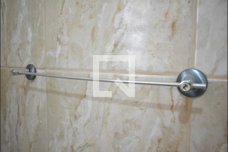 Casa de condomínio para alugar com 120m², 2 quartos e 4 vagasDetalhe do banheiro