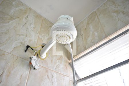 Casa de condomínio para alugar com 120m², 2 quartos e 4 vagasChuveiro