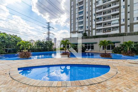 Apartamento à venda com 176m², 4 quartos e 2 vagasÁrea comum - Piscina