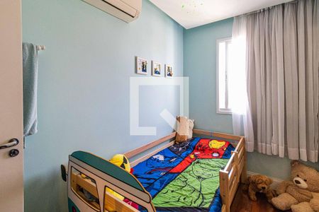 Apartamento à venda com 176m², 4 quartos e 2 vagasQuarto 02