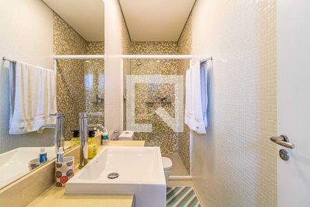 Apartamento à venda com 176m², 4 quartos e 2 vagasSuite superior - Banheiro