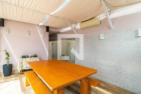 Apartamento à venda com 176m², 4 quartos e 2 vagasChurrasqueira