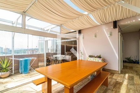 Apartamento à venda com 176m², 4 quartos e 2 vagasChurrasqueira