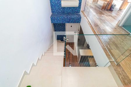 Apartamento à venda com 176m², 4 quartos e 2 vagasEscada